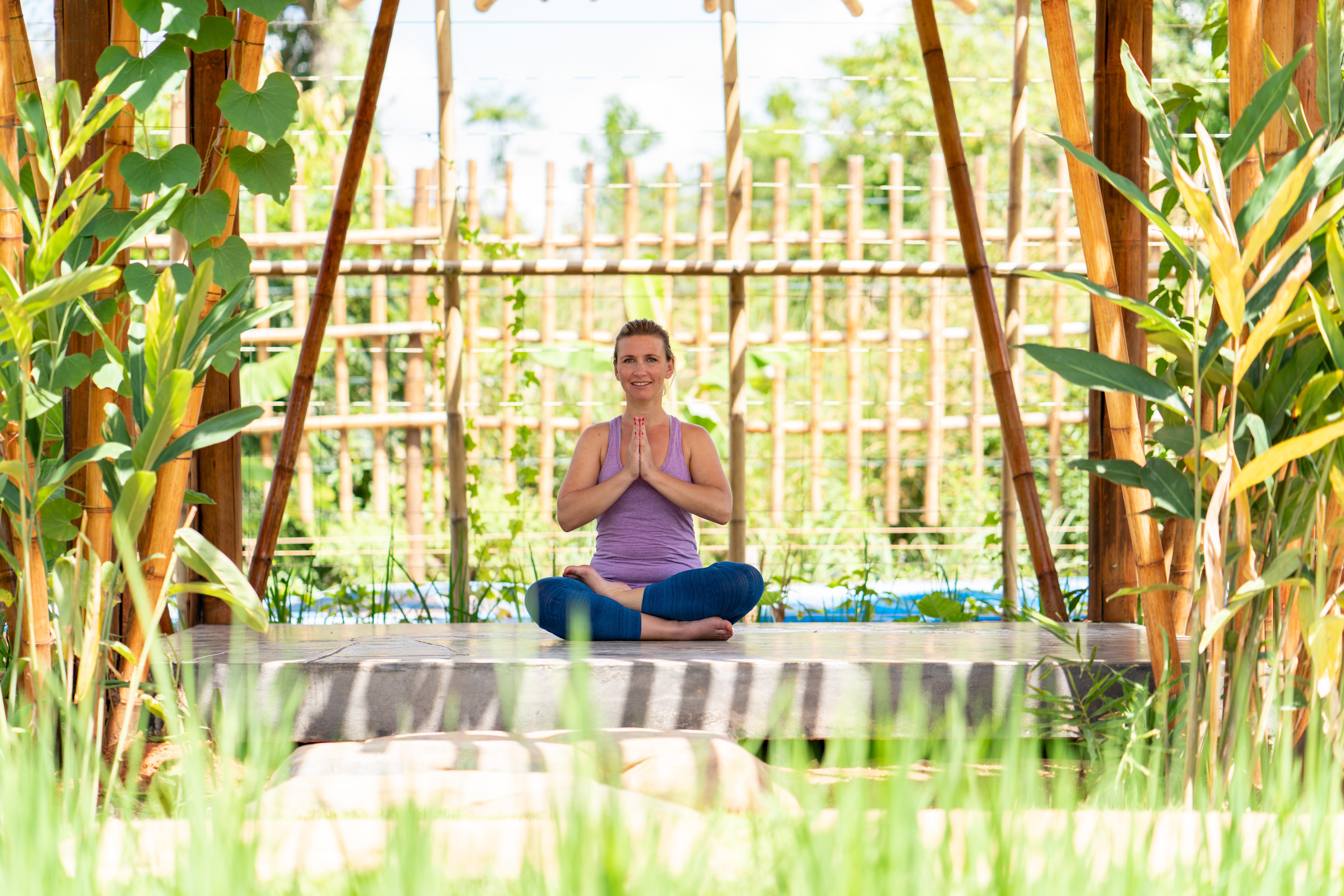 Anana Ecological Resort Krabi - Sha Extra Plus Ao Nang Exterior foto A man meditating