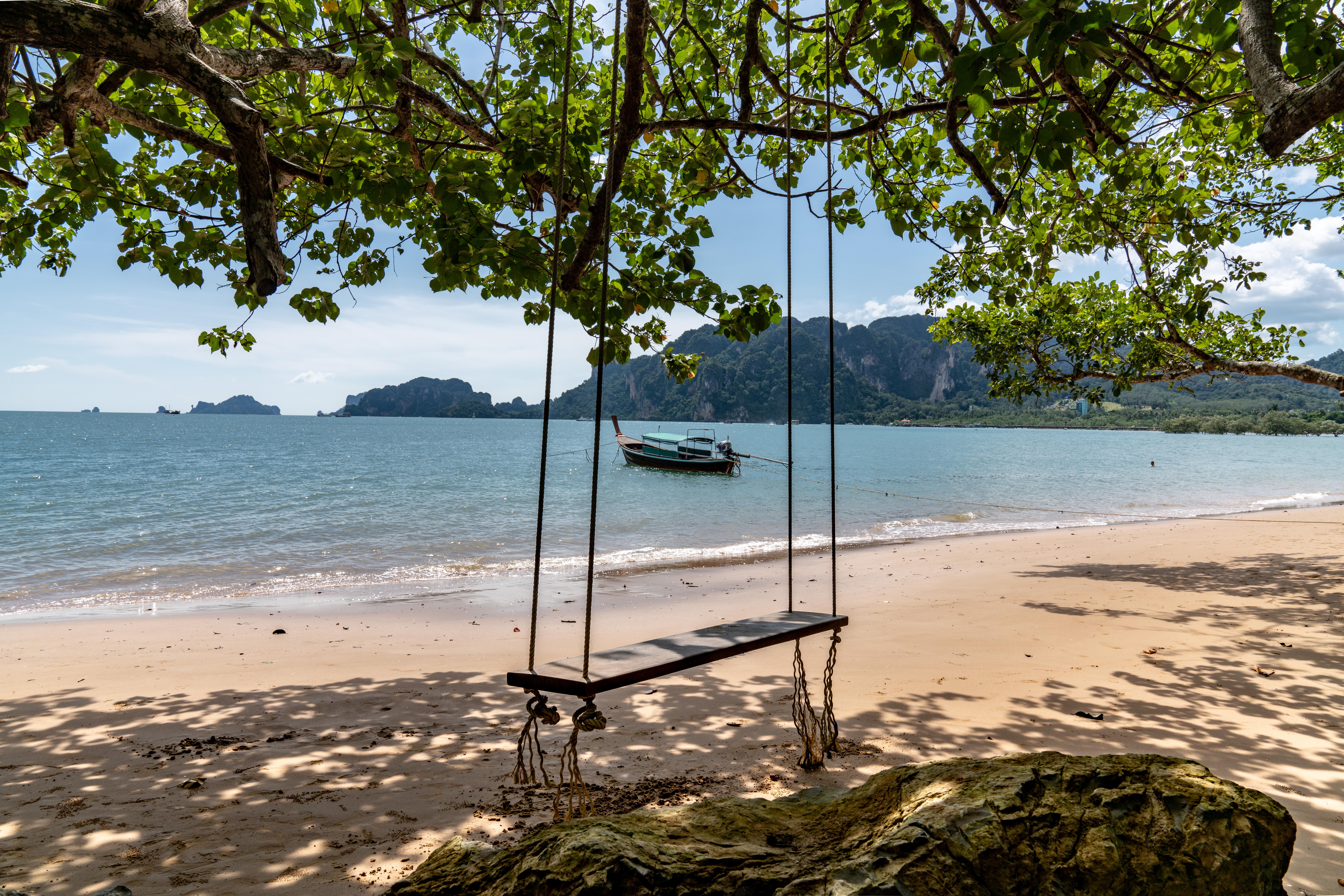 Anana Ecological Resort Krabi - Sha Extra Plus Ao Nang Exterior foto A swing on the beach